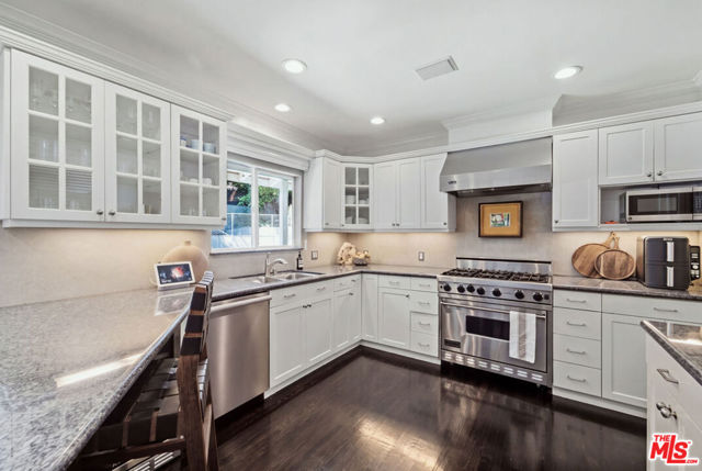 1425 Belfast Drive photo 12