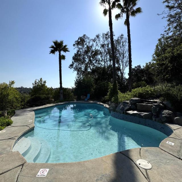 Detail Gallery Image 34 of 75 For 2848 Los Alisos, Fallbrook,  CA 92028 - 5 Beds | 3 Baths