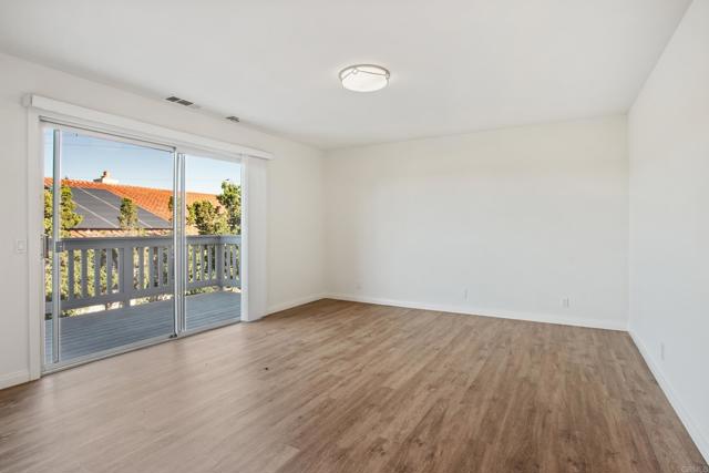 Detail Gallery Image 23 of 48 For 11000 Meadow Glen Way East, Escondido,  CA 92026 - 3 Beds | 2/1 Baths