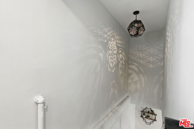 1209 Forest Street, Inglewood CA: https://media.crmls.org/mediaz/c993afcb-e0c8-4d0c-9c22-8136e4ea18ba.jpg