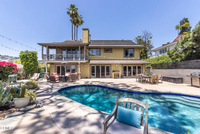3626 Saint Elizabeth Road, Glendale CA: https://media.crmls.org/mediaz/c993de36-60f0-47ca-8125-5ad949e1a818.jpg