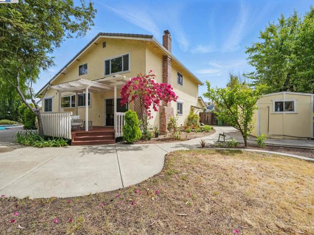 1501 Quema Ct, Fremont CA: https://media.crmls.org/mediaz/c994d5a1-3b8f-43ca-89e3-6b5cf8f240ed.jpg
