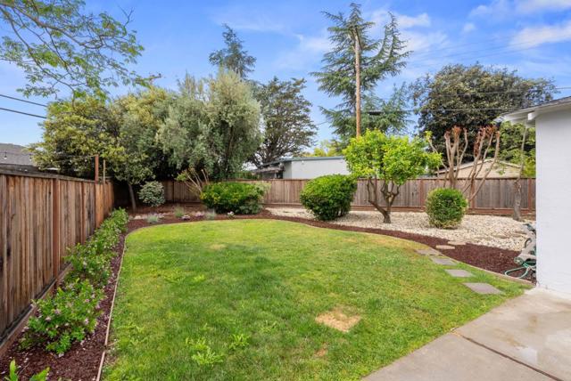 1493 Mallard Way, Sunnyvale CA: https://media.crmls.org/mediaz/c995b3c2-512d-430a-ba83-d533af97263f.jpg