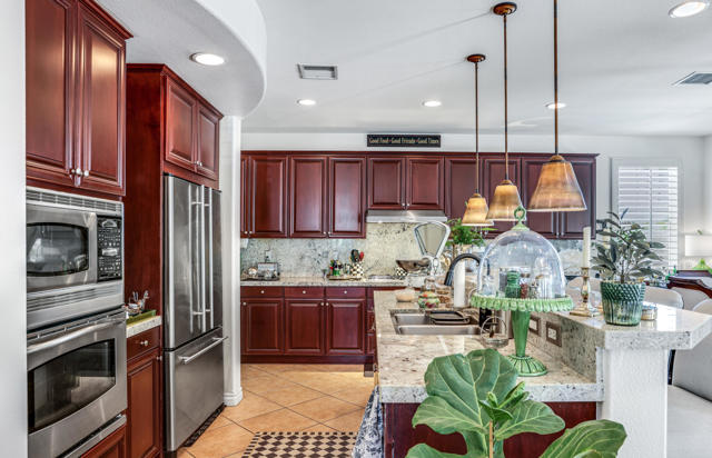 437 Monte Vista, Palm Desert, CA 92260