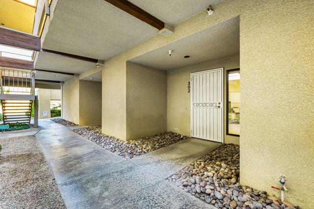 255 S Avenida Caballeros #302, Palm Springs, CA 92262