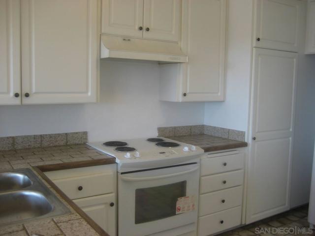 6379 Caminito Luisito, San Diego CA: https://media.crmls.org/mediaz/c996b892-e879-4fec-96c1-c47298cf0a4c.jpg