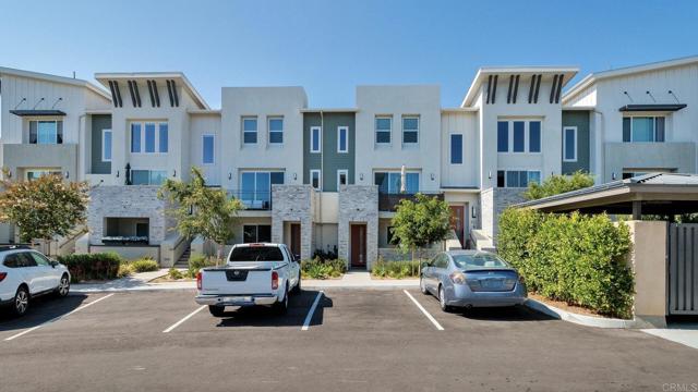6108 Colt Place, Carlsbad CA: https://media.crmls.org/mediaz/c996c311-e6f5-4938-be4b-fcbf5c5eeeab.jpg