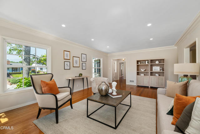 Detail Gallery Image 7 of 46 For 1421 Oneonta Knoll, South Pasadena,  CA 91030 - 5 Beds | 3 Baths