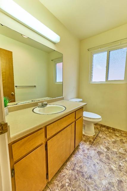 520 Seely Avenue, Aromas CA: https://media.crmls.org/mediaz/c997bd86-4364-4ecf-b40c-d6b118d75f7e.jpg