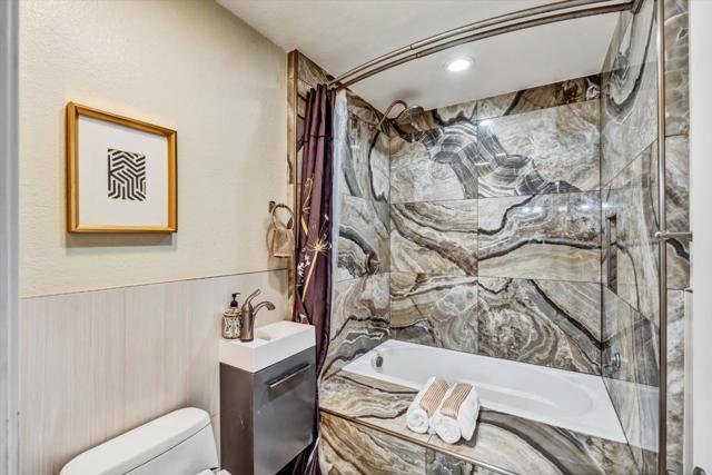 4241 Sora Terrace, Fremont CA: https://media.crmls.org/mediaz/c9980c20-9d4d-4f83-b035-6f8d96af9981.jpg