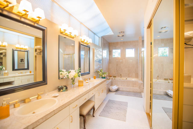 75273 Spyglass Drive, Indian Wells CA: https://media.crmls.org/mediaz/c998223b-7c3a-4eb2-9d56-6829e725e366.jpg