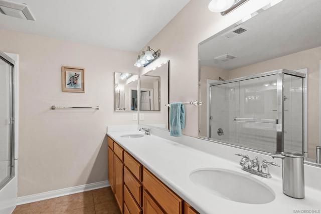 13039 Evening Creek Dr S, San Diego CA: https://media.crmls.org/mediaz/c998355e-bda9-4a95-9a69-4b9bc81e4f7b.jpg