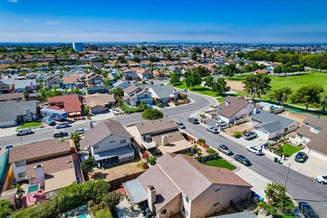 823 Fuchsia Ln, San Diego CA: https://media.crmls.org/mediaz/c999ad70-956c-4bad-ac54-5a33607ae543.jpg