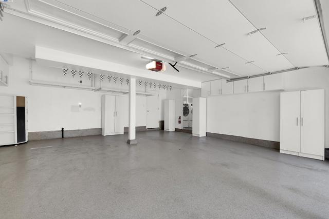 17561 Vineyard Rd, Castro Valley CA: https://media.crmls.org/mediaz/c99b2acd-b245-4028-9b81-fd18d2cdd4e5.jpg