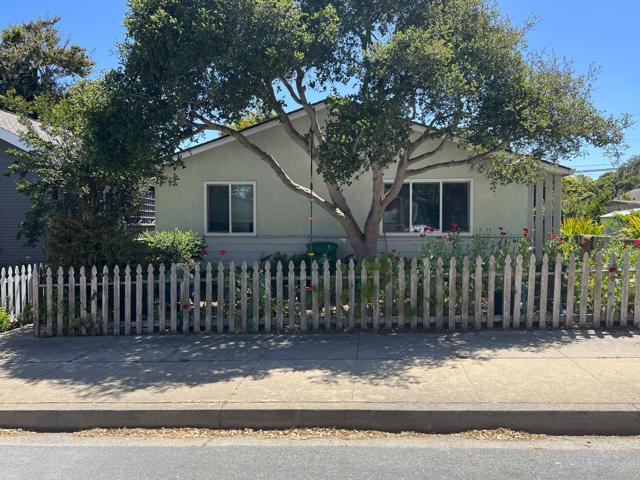 609 Congress Avenue, Pacific Grove CA: https://media.crmls.org/mediaz/c99b3ea3-489d-4529-b4e2-c6c36e270baf.jpg