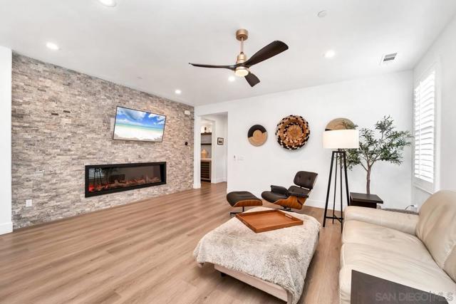 Image 6 of 54 For 7972 Lusardi Creek Ln