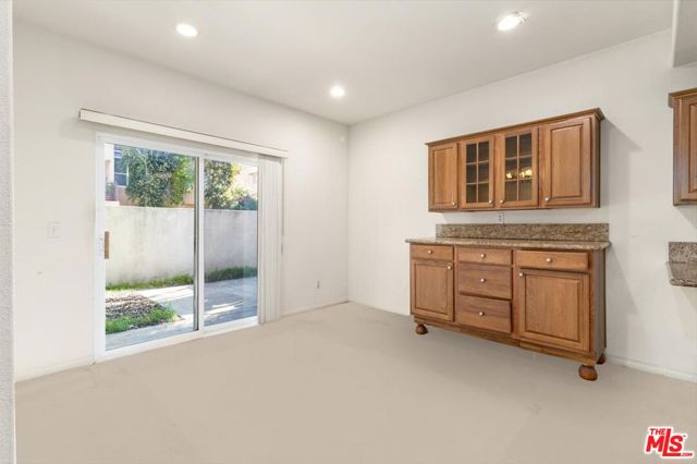 18806 Hatteras Street, Tarzana CA: https://media.crmls.org/mediaz/c99c7a49-4fc7-4e87-be9a-6e7a8bec969a.jpg