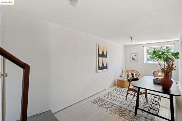 355 Arlington Ave., Berkeley CA: https://media.crmls.org/mediaz/c99d0f61-751b-482b-a2d6-304a1c1de664.jpg