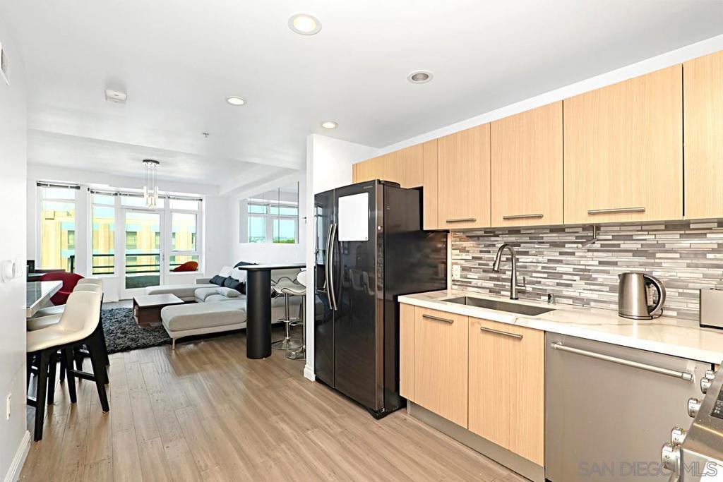 825 Beech St - photo 5