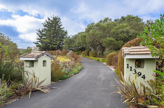 11394 Saddle Road, Monterey CA: https://media.crmls.org/mediaz/c99e3ada-a271-4ac4-95f9-057d5dbfc7e6.jpg