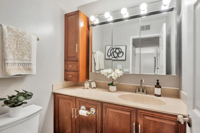 856 Erickson Lane, Foster City CA: https://media.crmls.org/mediaz/c99e7459-b4df-4ac9-ae32-bdac35db26e6.jpg