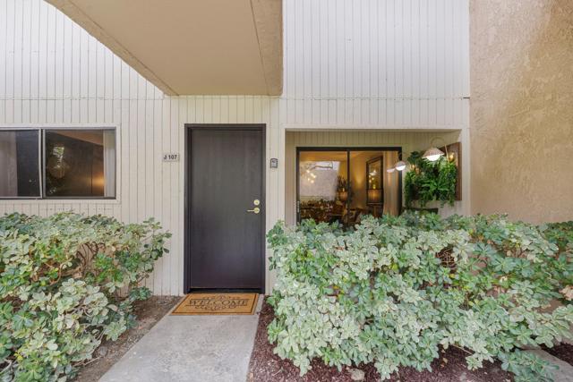 675 N Los Felices W Circle, Palm Springs CA: https://media.crmls.org/mediaz/c99f3324-55f3-43f3-8ef6-721692569658.jpg