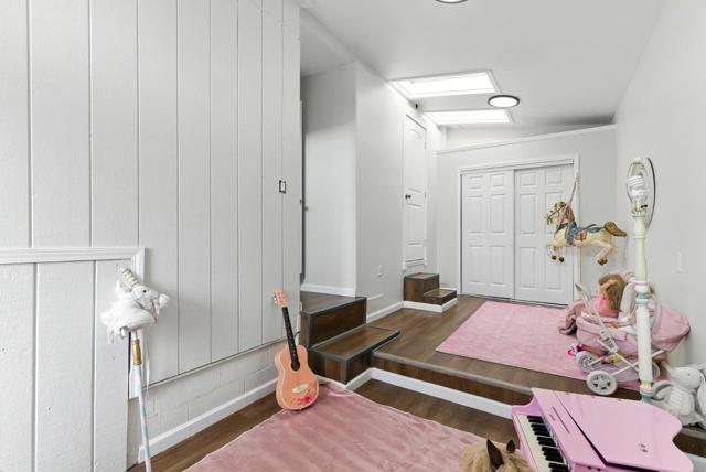 230 Rhine Street, San Francisco CA: https://media.crmls.org/mediaz/c9a12709-c1ef-4049-96ca-949143a27a65.jpg