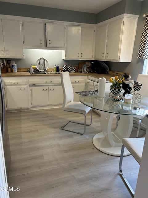 Detail Gallery Image 4 of 14 For 600 W Stocker St #307,  Glendale,  CA 91202 - 2 Beds | 2 Baths