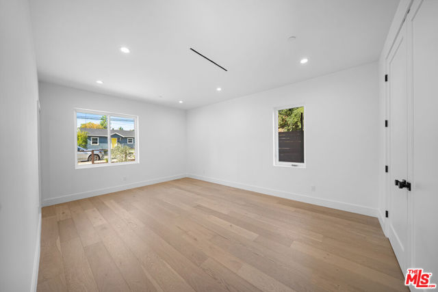 1688 N Sierra Bonita Avenue, Pasadena CA: https://media.crmls.org/mediaz/c9a215b4-5ade-4328-baa0-97394c335301.jpg