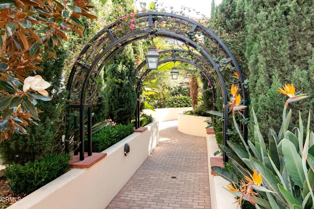 130 N Garden Street, Ventura CA: https://media.crmls.org/mediaz/c9a24bde-f9d0-48d7-8158-624c61dc2c8f.jpg