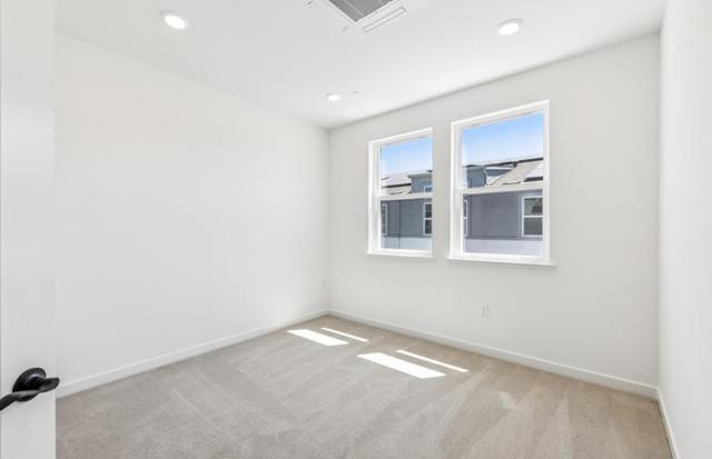 818 Redberry Way, San Jose CA: https://media.crmls.org/mediaz/c9a27a67-bd93-4b83-8e77-84ca45f36d90.jpg