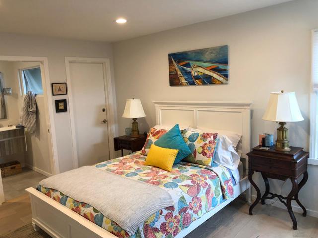 940 Sealane Dr, Encinitas CA: https://media.crmls.org/mediaz/c9a32207-6ae7-4212-88ce-684f4c23479f.jpg