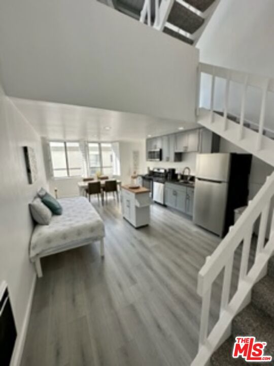 Image 45 of 58 For 14 Mast Street