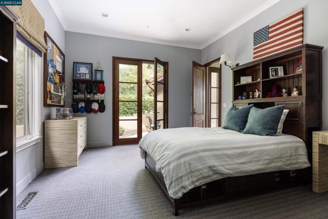 42 Tappan Ln, Orinda CA: https://media.crmls.org/mediaz/c9a3eaeb-1b0b-4576-927d-bb29aae89248.jpg