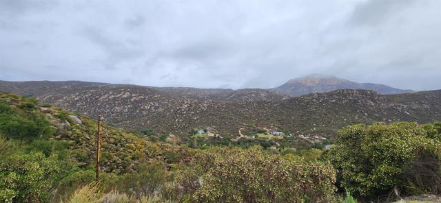 19832 Japatul Rd, Alpine CA: https://media.crmls.org/mediaz/c9a46b24-b2b5-4133-ac93-5eec6c5b432f.jpg