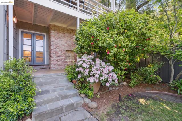 1025 Creston Rd, Berkeley CA: https://media.crmls.org/mediaz/c9a4a7ef-b4d8-4455-9121-6bd9d1a01f6d.jpg