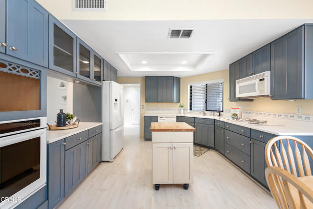 Detail Gallery Image 9 of 44 For 6357 Irena Ave, Camarillo,  CA 93012 - 2 Beds | 2 Baths