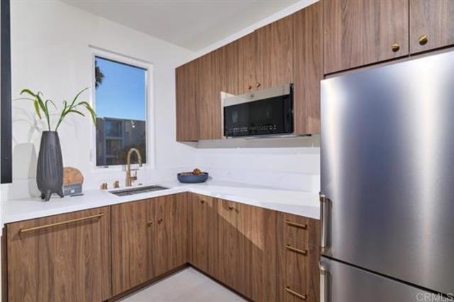 Detail Gallery Image 23 of 27 For 3905 Haines, San Diego,  CA 92109 - – Beds | – Baths