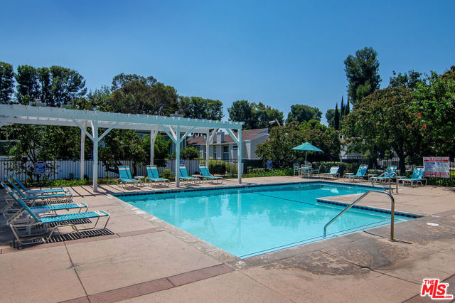 18170 Andrea Circle North, 1 photo 4