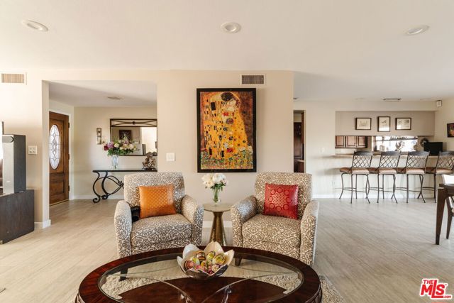 4837 Round Top Drive, Los Angeles CA: https://media.crmls.org/mediaz/c9a68864-7bae-46db-afed-5c5ea9505380.jpg