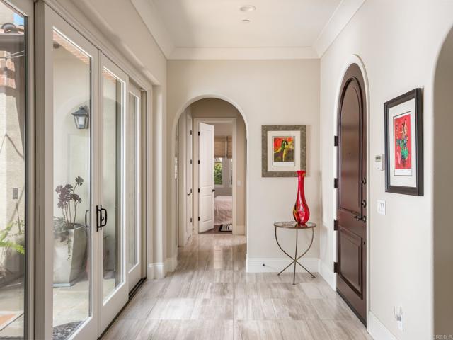 Image 5 of 66 For 8784 Avenida Mirador