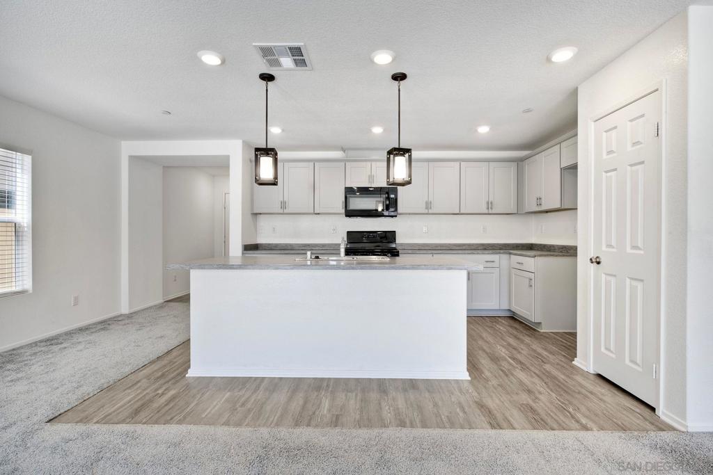 MLS #250027191SD image #33
