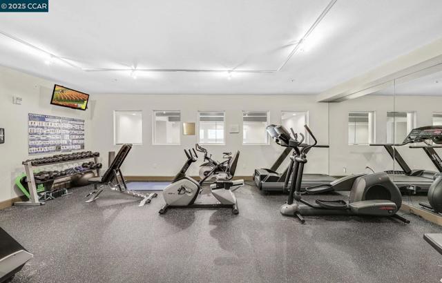 1800 Alma Ave, Walnut Creek CA: https://media.crmls.org/mediaz/c9a7f32c-5e37-4d78-bf45-2124d79243e3.jpg
