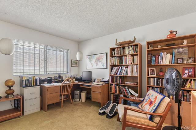 5420 Mirar Court, Bonita CA: https://media.crmls.org/mediaz/c9a841f0-c73f-4f63-bf24-a78b2b18822b.jpg