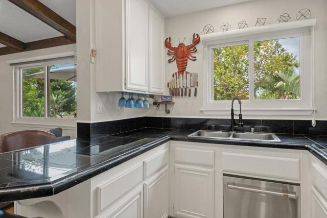34 Rosa, Rancho Santa Margarita CA: https://media.crmls.org/mediaz/c9a875b8-ef23-4f4f-88b8-9a9f2646ce0a.jpg