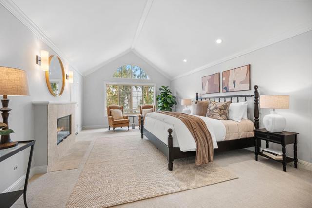 107 Knockash, San Francisco CA: https://media.crmls.org/mediaz/c9aad359-9152-4ff8-bea4-e5e3be8f106c.jpg