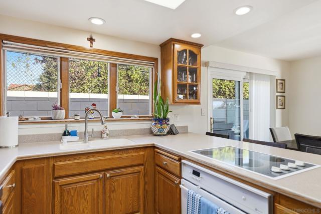 1434 Manchester St, National City CA: https://media.crmls.org/mediaz/c9ab7cf3-15db-462c-9120-33e3b59fc3f5.jpg