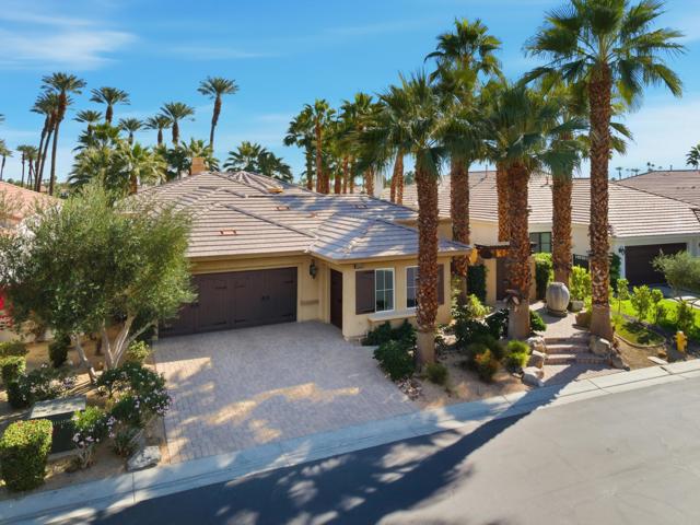 51518 Via Sorrento, La Quinta CA: https://media.crmls.org/mediaz/c9aba44b-c459-4230-a04a-3090d231d3e2.jpg