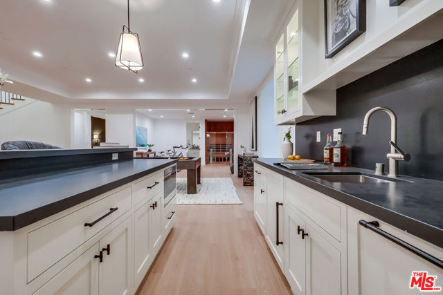 Drew Fenton | 427 N Bundy Drive Los Angeles CA | MLS: 7182819