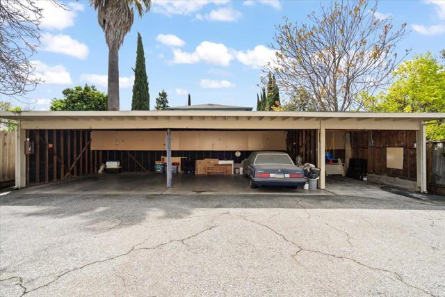 1172 Clinton Street, Redwood City CA: https://media.crmls.org/mediaz/c9acb53d-4954-41ce-9925-683d0737e4a7.jpg